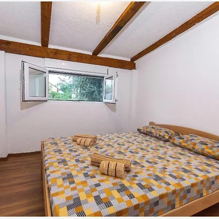 Maslina * Podgoriçe